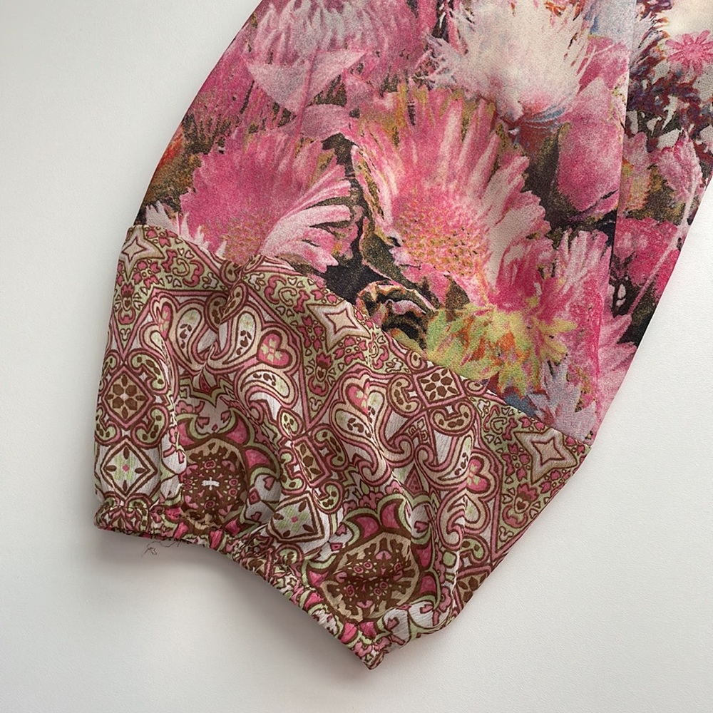 3/$20 Anthropologie Fig & Flower Blouse - Picture 7 of 12